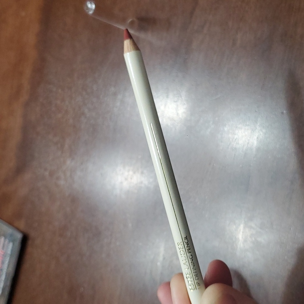New Estee Lauder lip defining pencil